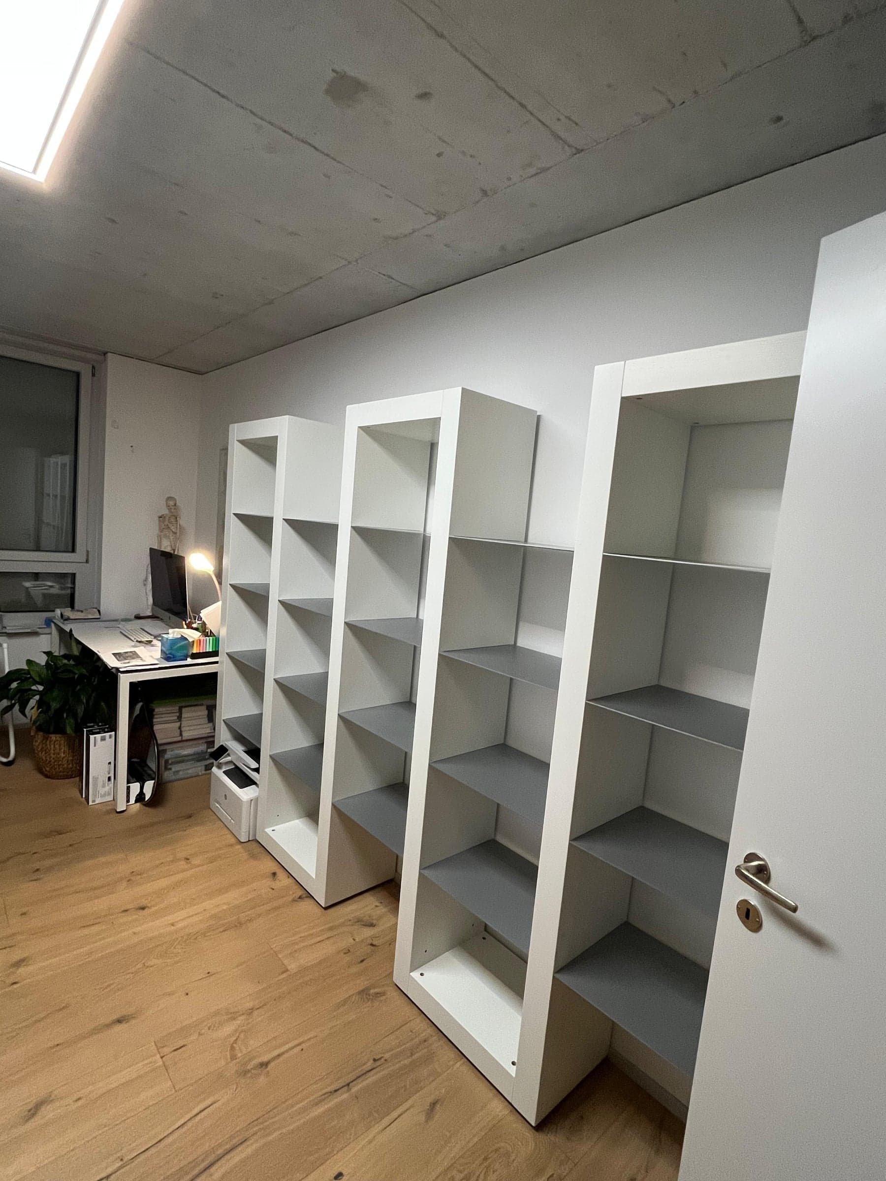 Einbauschrank im Raum